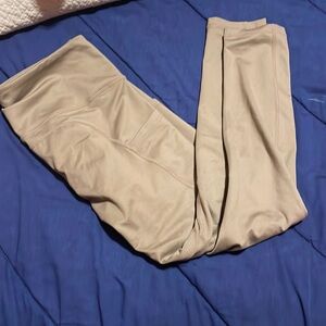 Athletic leggings